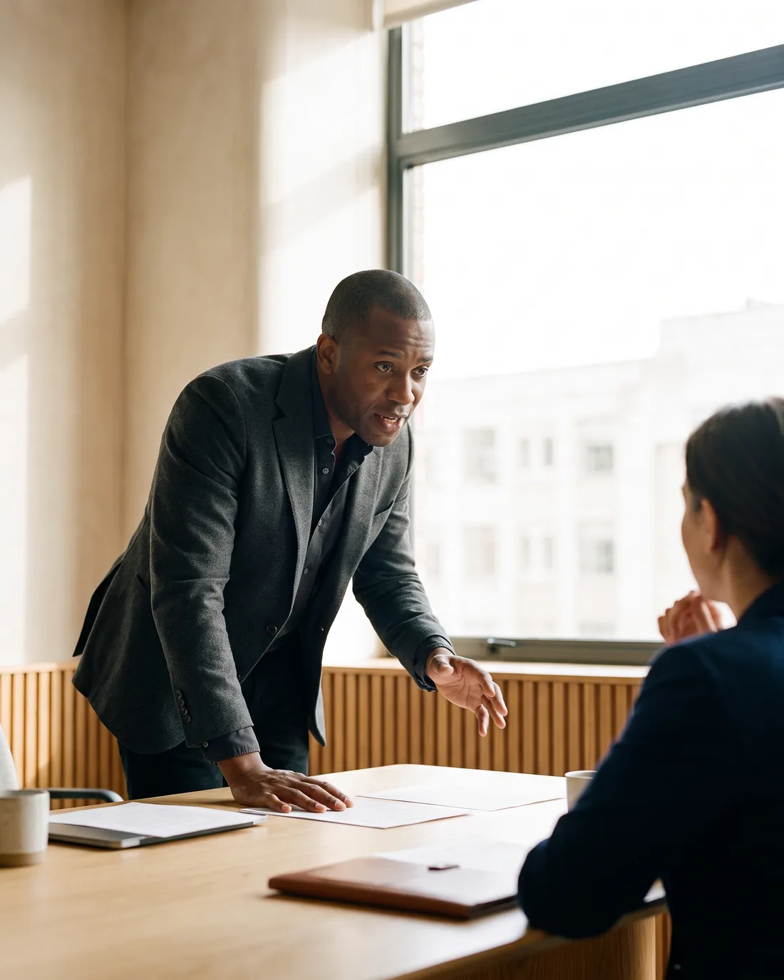 A fractional CFO at work in a Oslo business setting